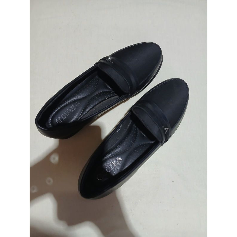 preloved flatshoes bozka