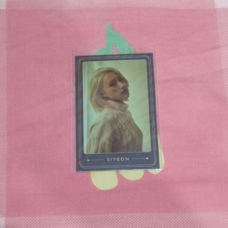 PHOTOCARD SIYEON DREAMCATCHER ANNIVERSARY (1)