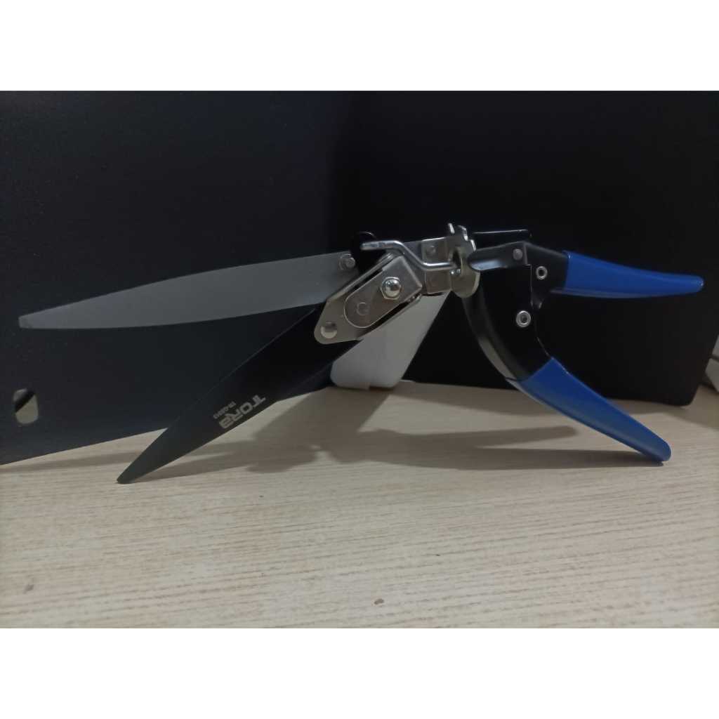 TORA TR 190007 GUNTING RUMPUT 3 POSISI