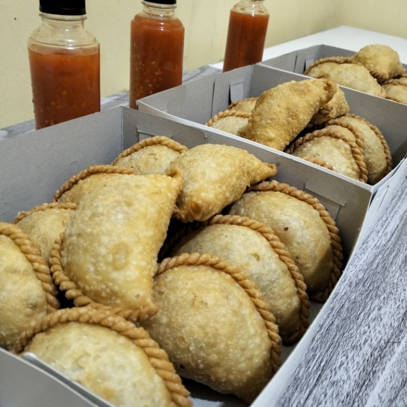 

JALANGKOTE MAKASSAR PLUS SAOS SAMBEL