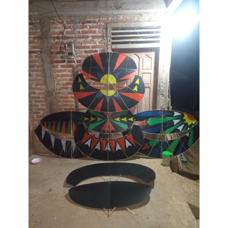 Layangan pegon ludoyo motif uk 700