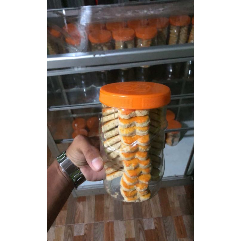 

Kue Kacang 500gram , "Pulau Laut " Khas Kumai, Kalimantan Tengah