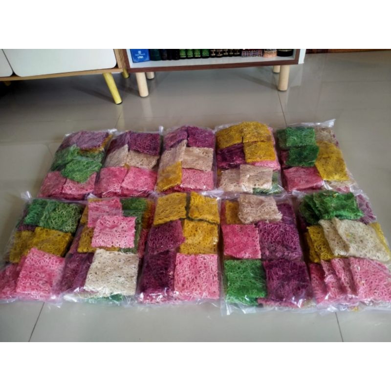 

Kerupuk brukat khas bandung