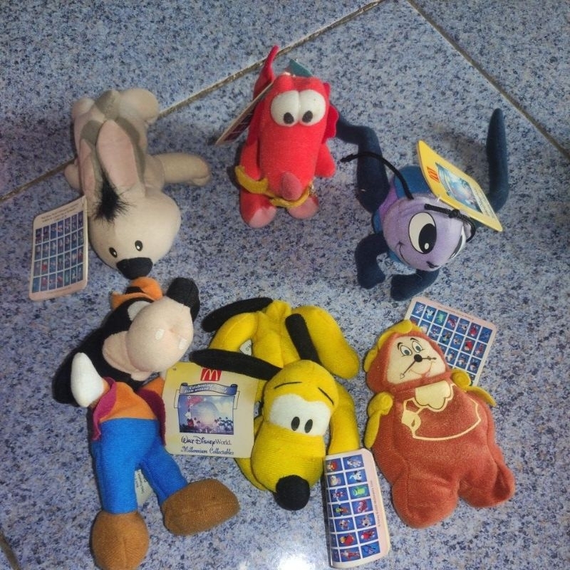 Boneka Plush Happy meal Mcd Pluto Goofy Mulan Mushu Cogsworth cri kee Little Brother Disney Mickey