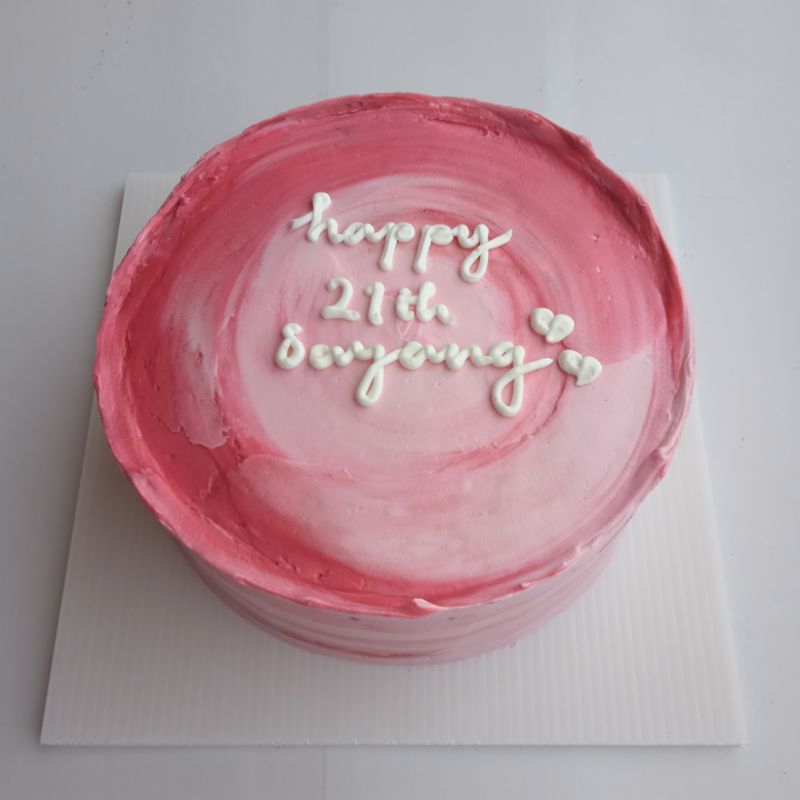 

[BISA CUSTOM] Ukuran 14cm Korean Cake Semarang