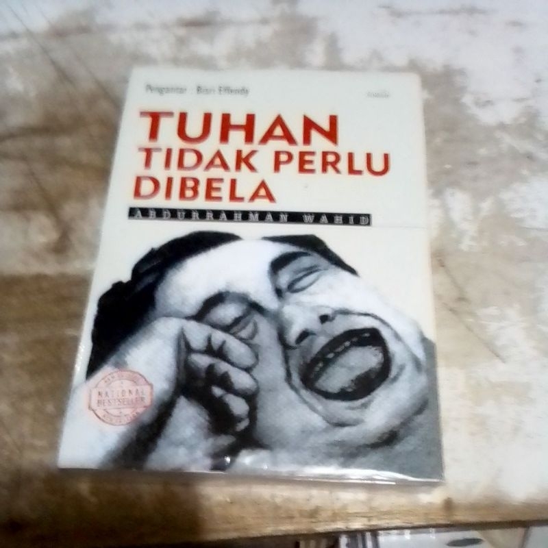 Tuhan Tidak Perlu Dibela