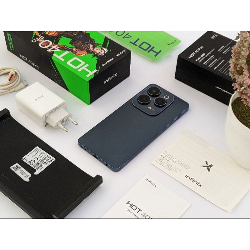 HANDPHONE INFINIX HOT 40 PRO (8/256 GB) FULLSET SECOND