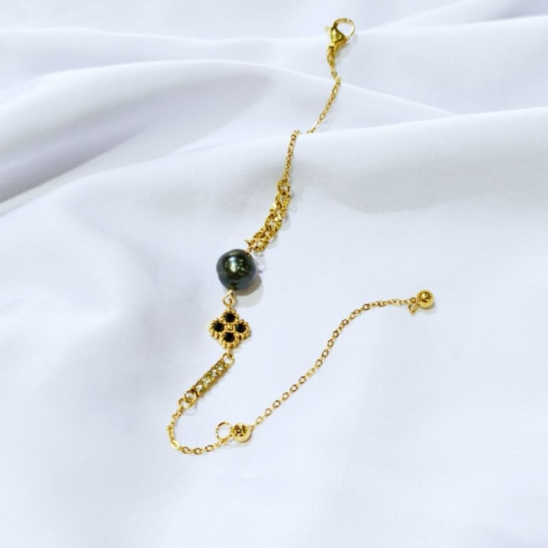 Gelang titanium mutiara air laut hitam asli lombok, mutiara tahiti, tahitian pearl