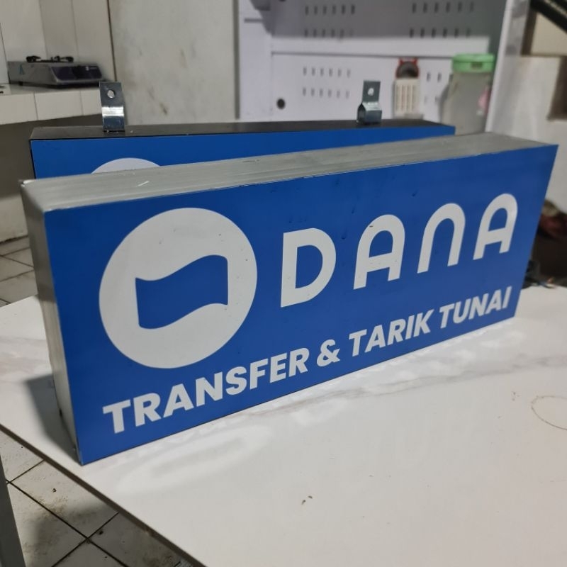 

NEONBOX DANA / NEONBOX CUSTOM DESIGN