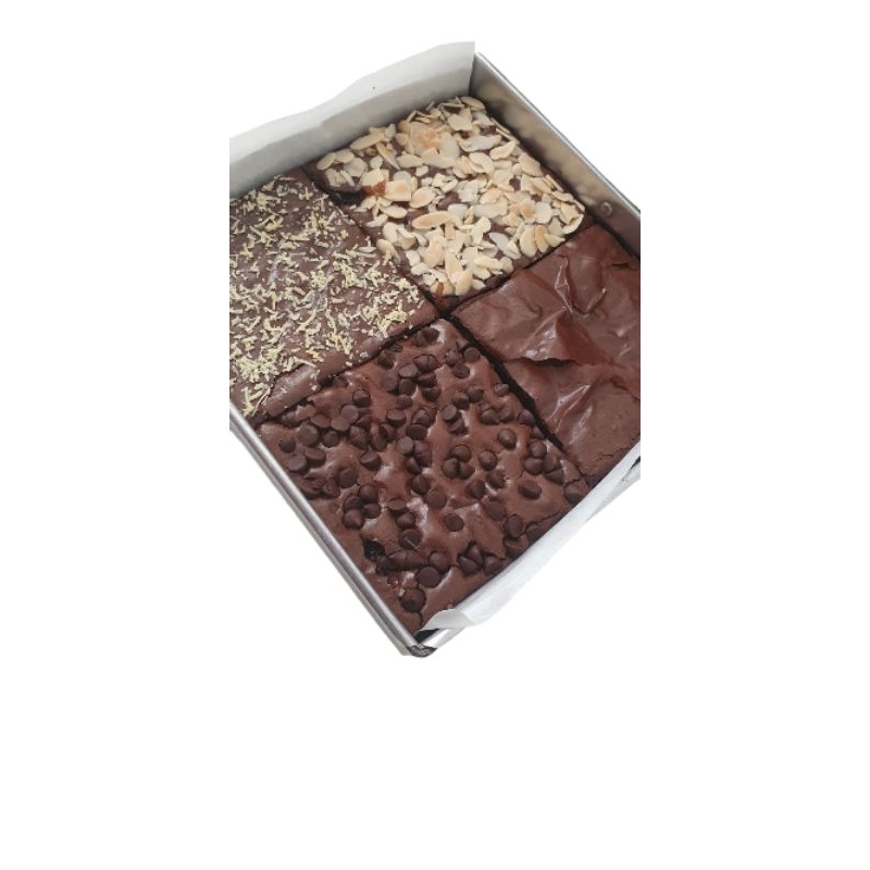 

fudgy brownies ukuran 20x20 4 toping