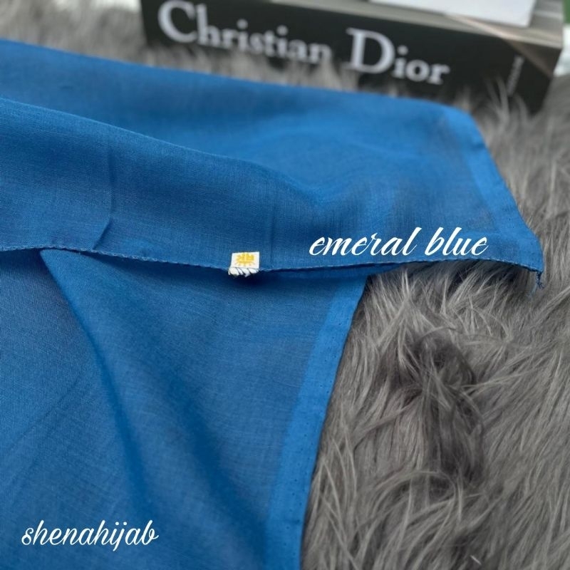 Hijab Segi Empat Paris Jadul / Varisha / RK / Red Rose