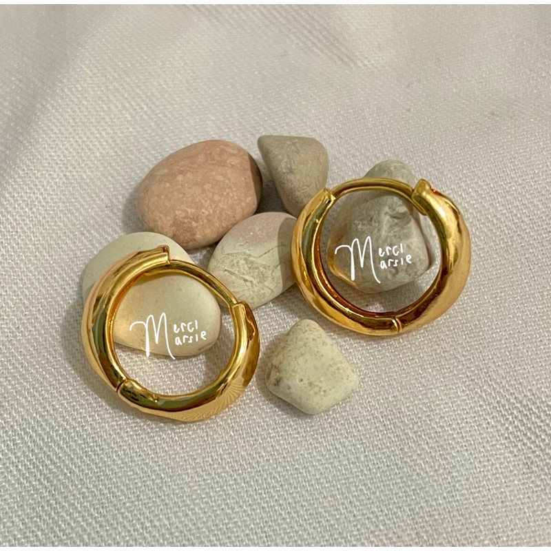 anting jepit bulat kecil emas gold 18K