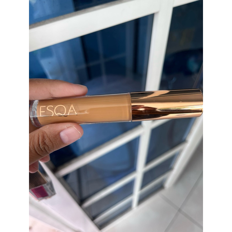 concealer ESQA shade latte (preloved)