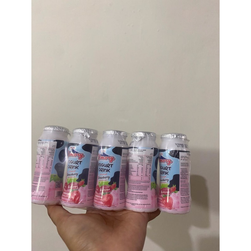 

CIMORY KIDS SUSU YOGURT DRINK 70ml botol kecil 1pack 5pcs by Yellow Snacks