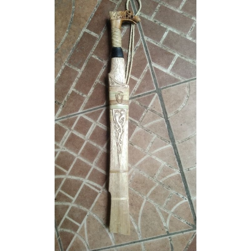 Mandau jenis hulu kenohong