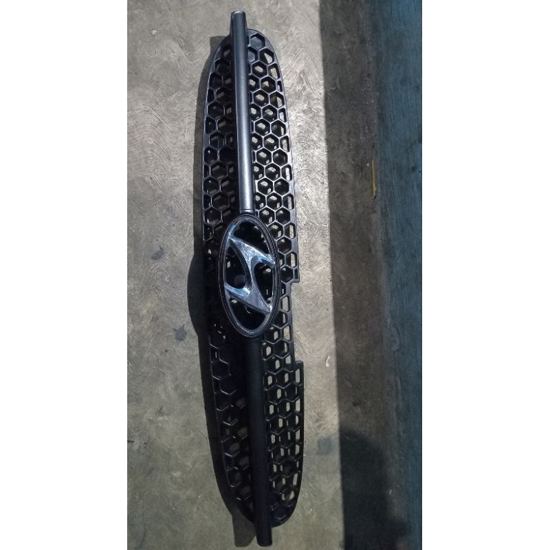 gril depan hyundai atoz tahun 2002 2003 2004 original