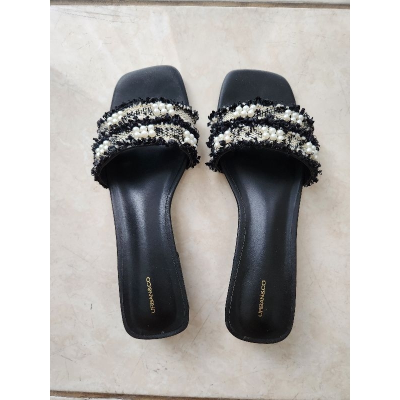 Urban n Co flat sandal