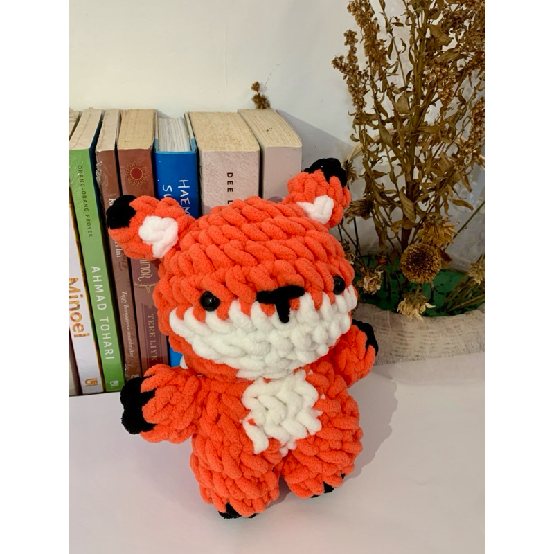 Amigurumi Boneka Rajut Crochet Rubah Serigala