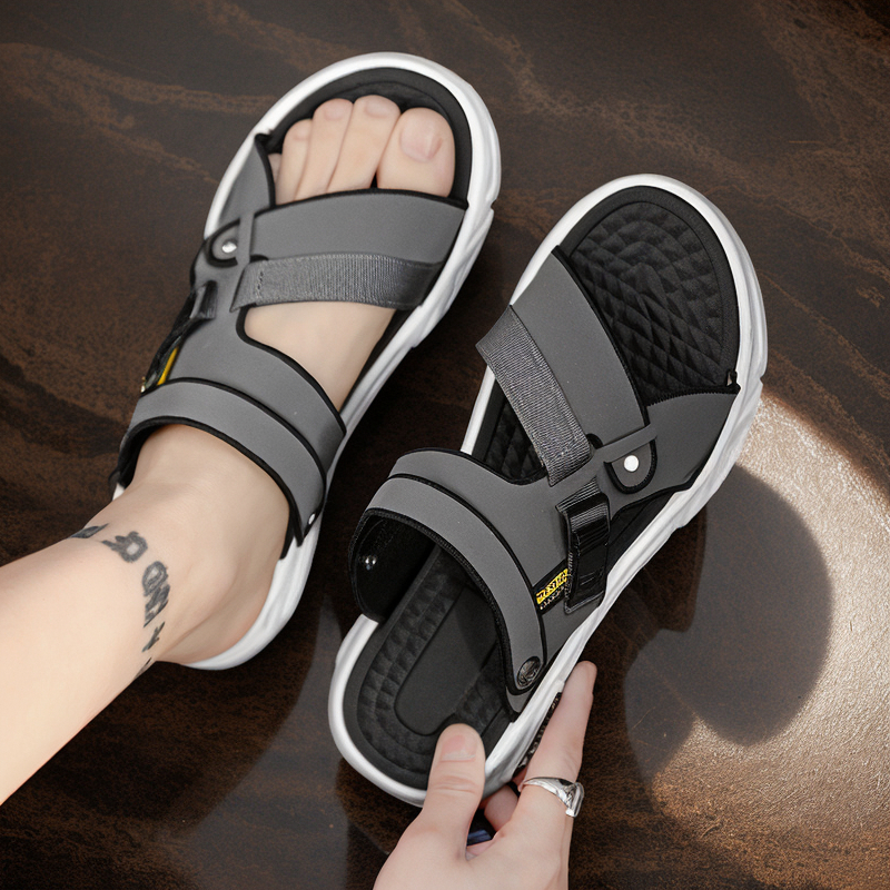 sandal kulit pria terbaru elegan kece royal dewasa kekinian 2025 original 100 gunung Outdoor Hiking