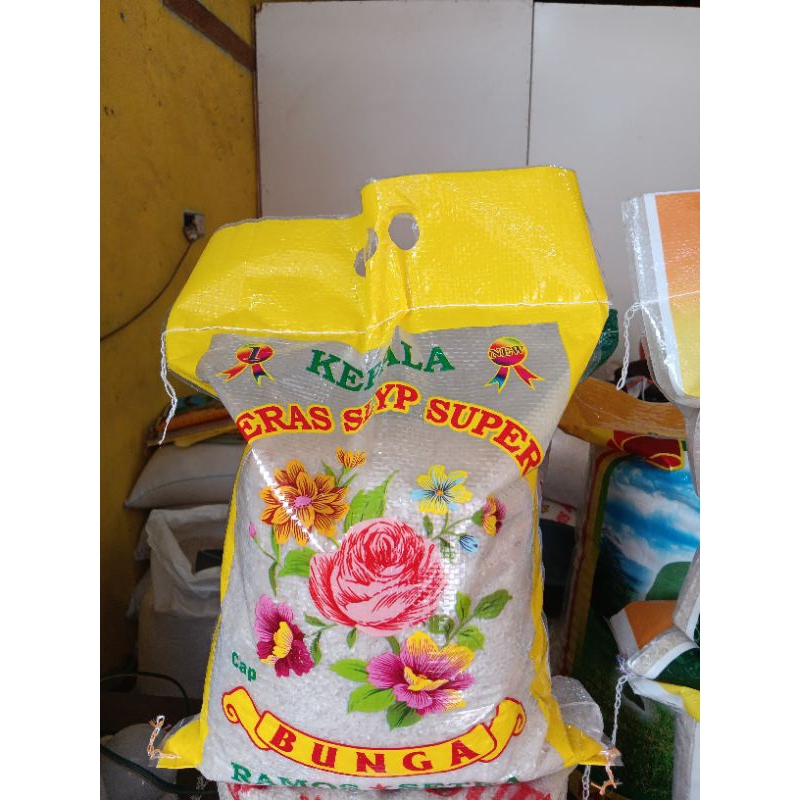 

Beras Slyp Bunga 5 Kg