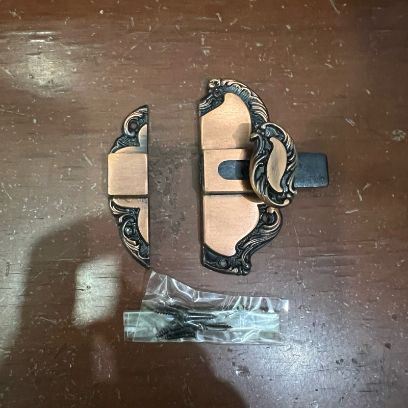 KUNCI GRENDEL PINTU RUMAH MODEL KLASIK TEMBAGA