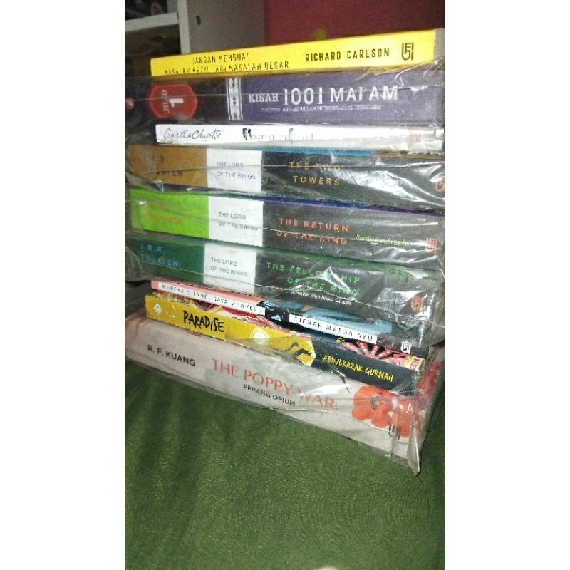 Preloved the poppy war