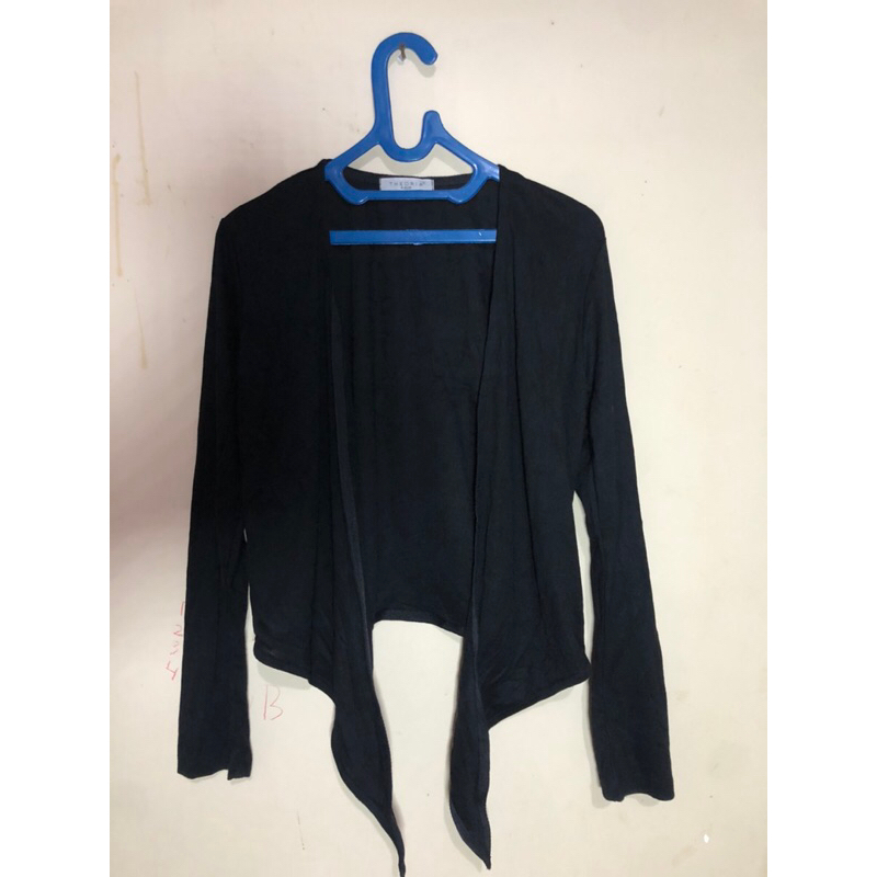 Cardigan / Outer Crop Hitam