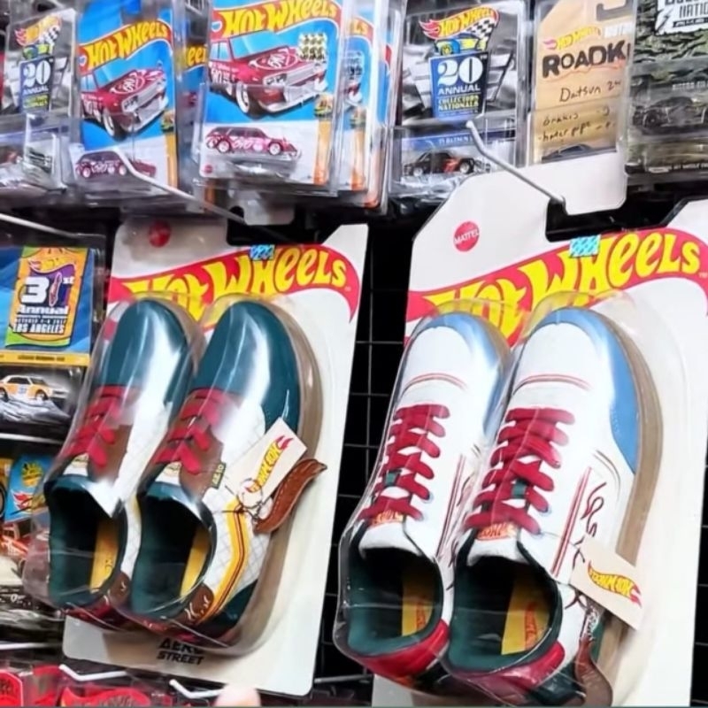 Aerostreet x Hotwheels - Harry Potter - Looney Tunes - KFC - Limited Edition - Sepatu Pria Wanita