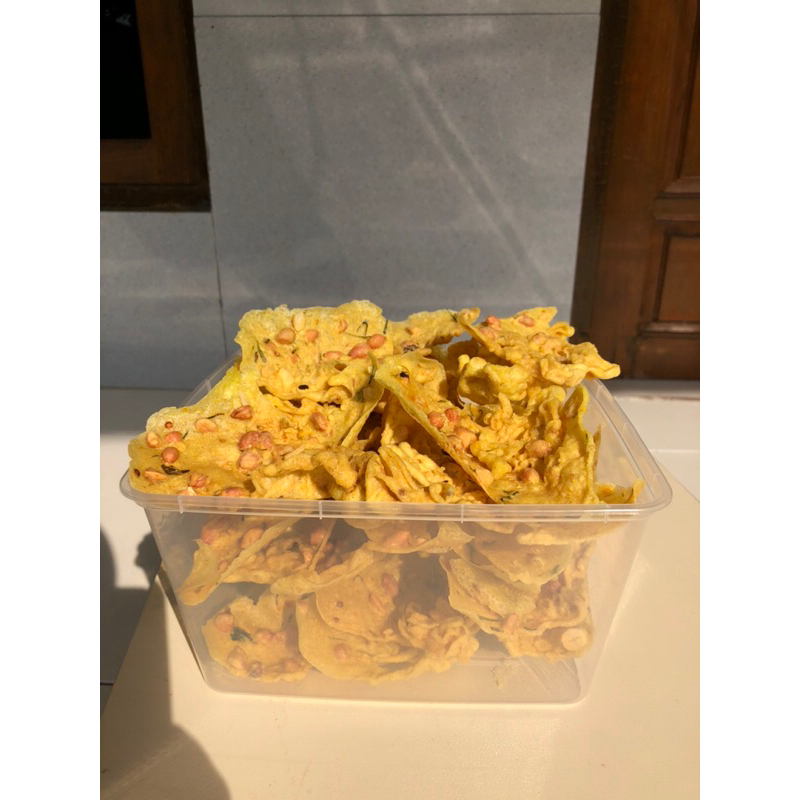 

Kriuk Jarene! Rempeyek kacang | Rempeyek kacang tanah | Rempeyek enak gurih kriuk dan renyah ( BOX )