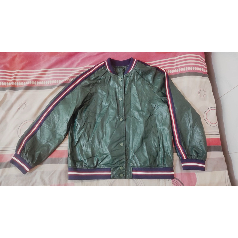 PL Jaket Varsity Kulit Sintetis