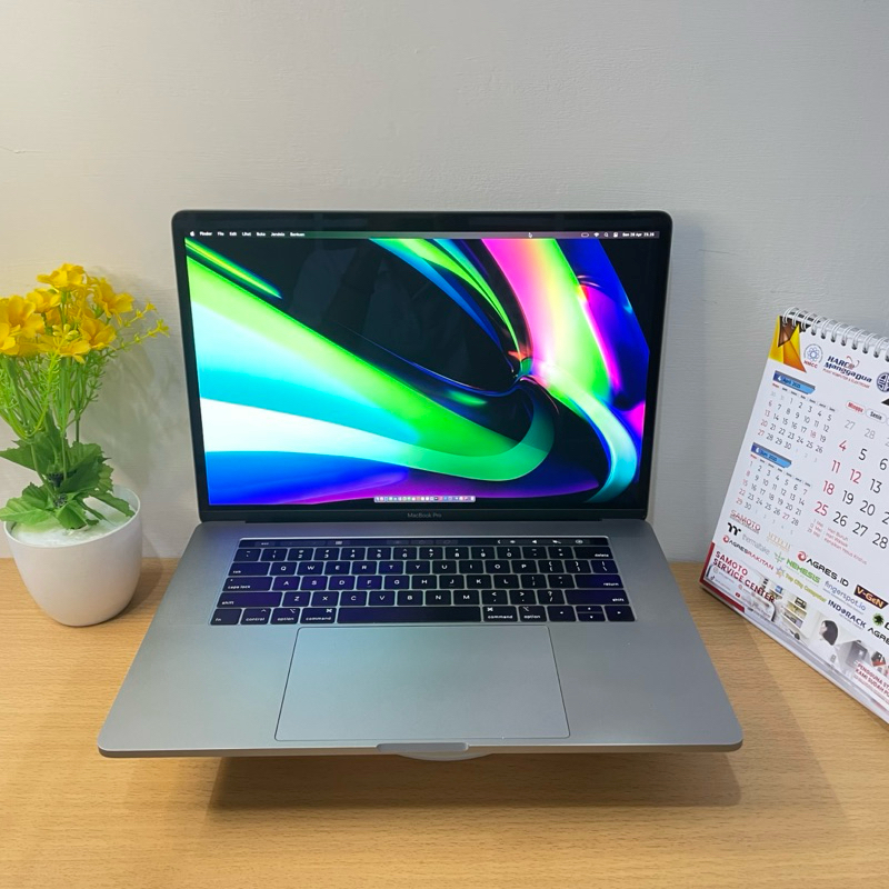 [PROMO] Macbook Pro 2018 Retina 15 Inch i7 Ram 16 GB SSD 256 GB Second Ori mulus
