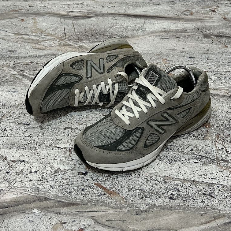 SEPATU NB 990 V4 USA PRELOVED