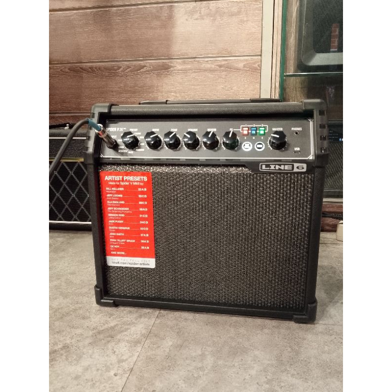 Line 6 spider V 20 mk ii amply guitar