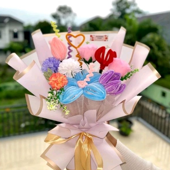 Bucket Bunga mix Kawat Bulu dan Artificial Large (Besar)