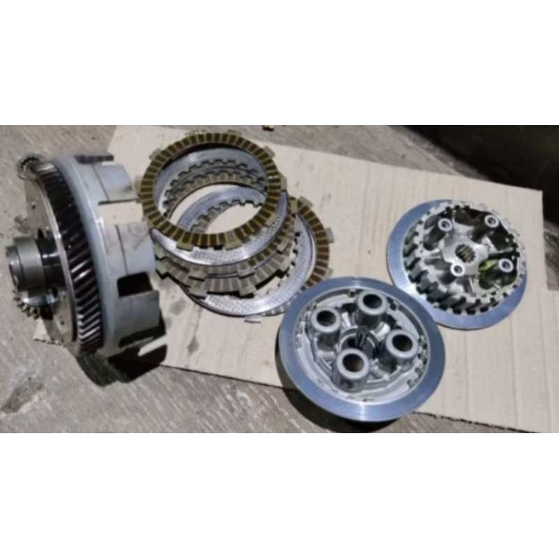 rumah kopling 1 set tinggal pasang Yamaha xabre R 15 v2 barang seken ORI copotan