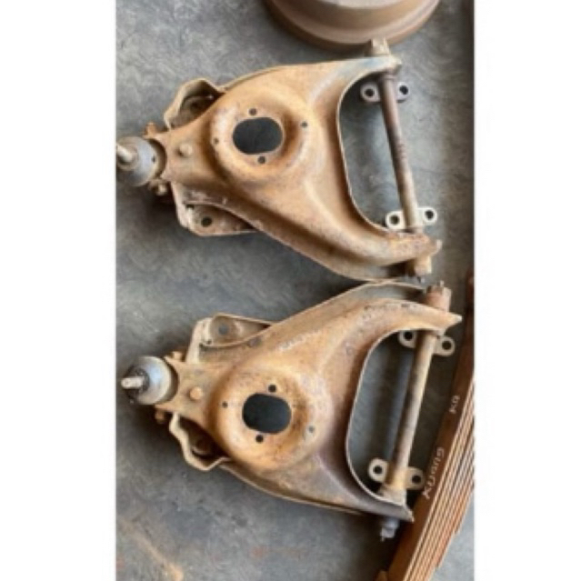 sayap bawah kanan/kiri kijang kotak ori copotan