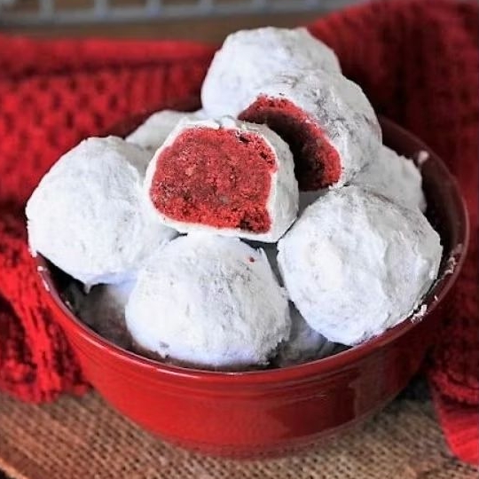 

SNOWBALL REDVELVET TOPLES JAR 400 ml KUE KERING BISA COD