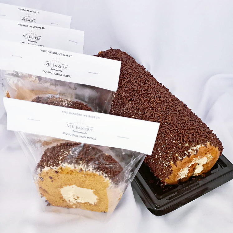 

Bolu Gulung Moka Whole HOMEMADE