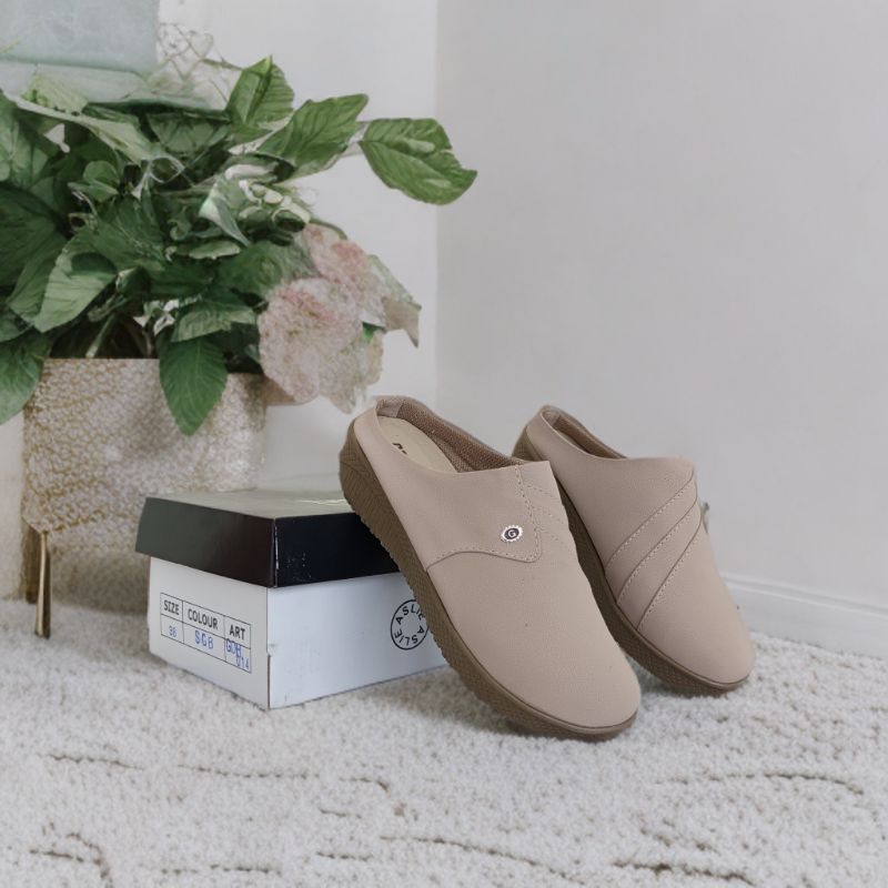 sepatu sandal wanita//sepatu bustong wanita//sepatu asli cibaduyut