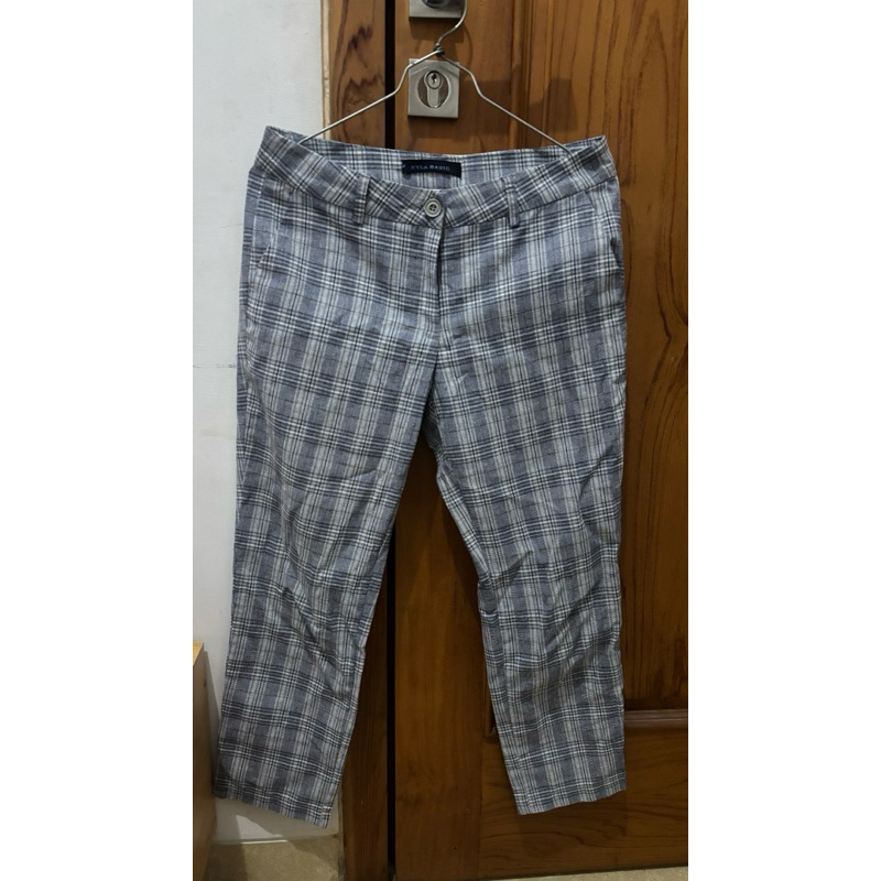 CELANA NYLA BASIC UKURAN M