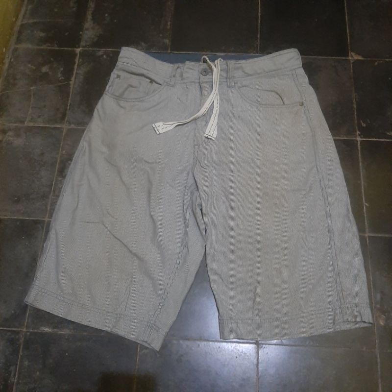 shortpant celana pendek pria bossini
