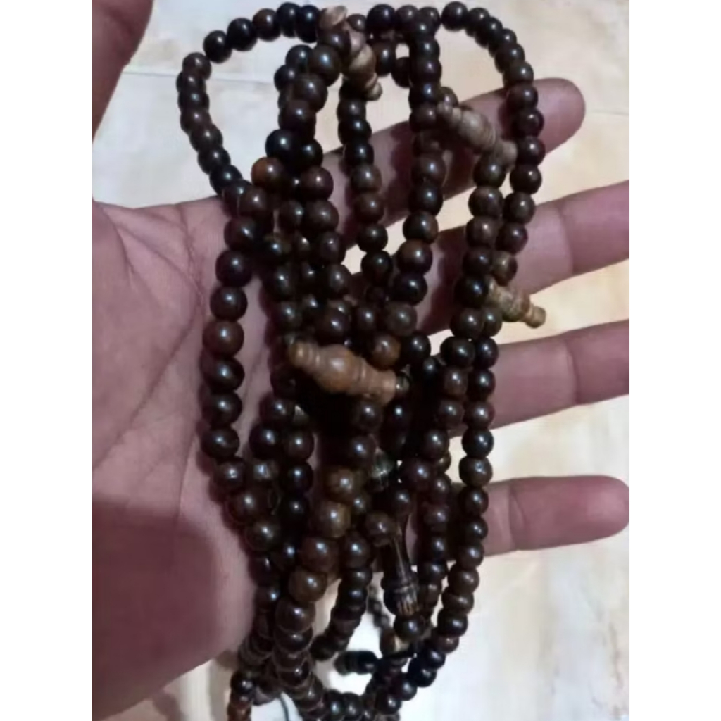Tasbih gaharu asli grade A+ 6mm tasbih kayu gaharu gaharu kalimantan tasbih gaharu wangi