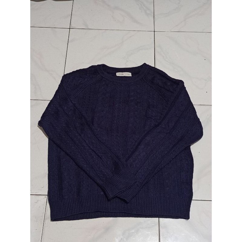 PRELOVED SWEATER RAJUT PRIA NAVY