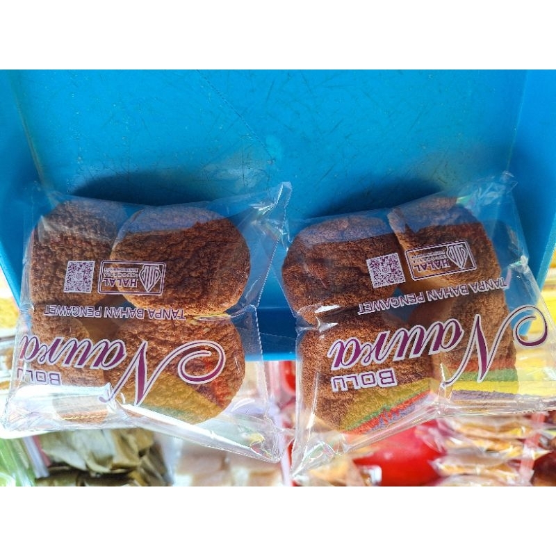 

Bolu panggang NAURA /Kue tradisional