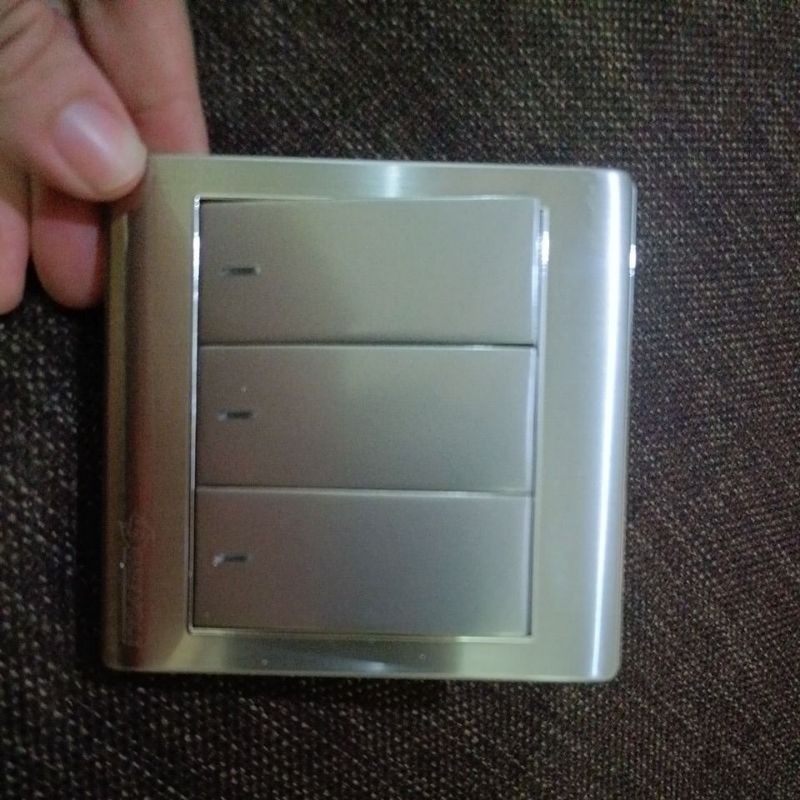 duralove swich 3 saklar