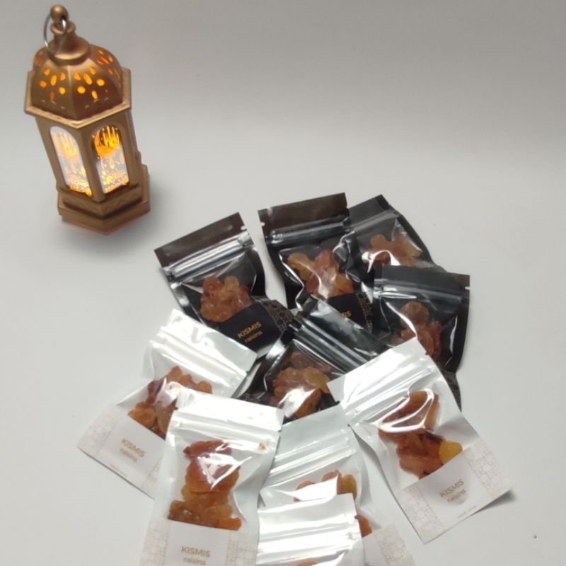 

Kismis golden premium raisins - Paket Souvenir hampers gift oleh oleh haji umrah
