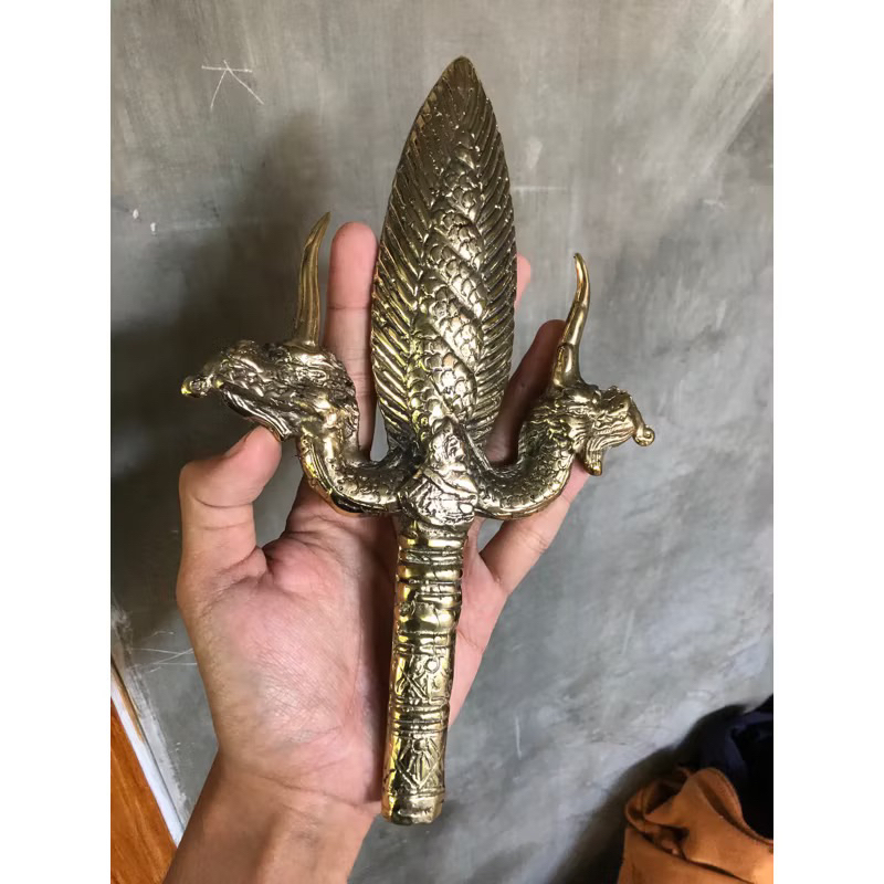Betok Kuningan motif naga Smar