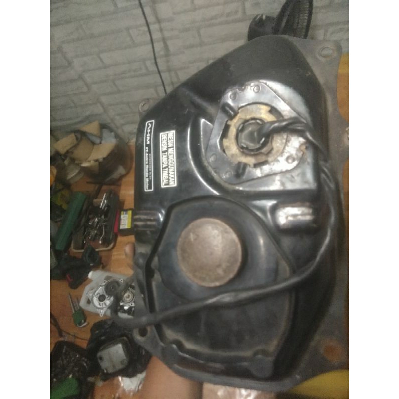 Tengki bensin Vario 110 karbu