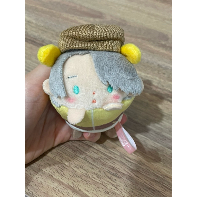 keychain victor x pompompurin yuri on ice mochi
