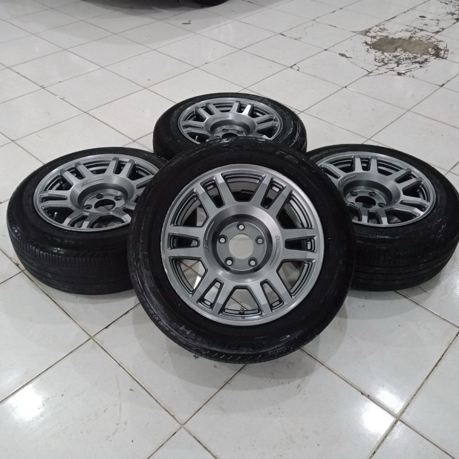 Velg Mobil Bekas Racing Hsr Swamper R16 Rally Ring 16 Baut 5x114,3 Buat Terios Rush X-Trail Innova D